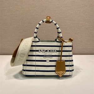 프라다 스트라이프 토트백 1BA038 2025/신상