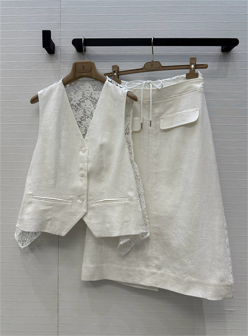 브루넬로 쿠치넬리 조끼 스커트 세트 B64404 2025/신상