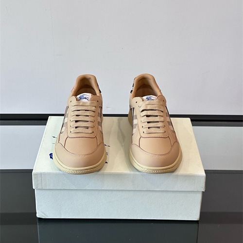 버버리 남성용 스니커즈 B68534-2 2025/신상
