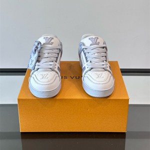 루이비통 남성용 스니커즈 L19421-1 2025/신상