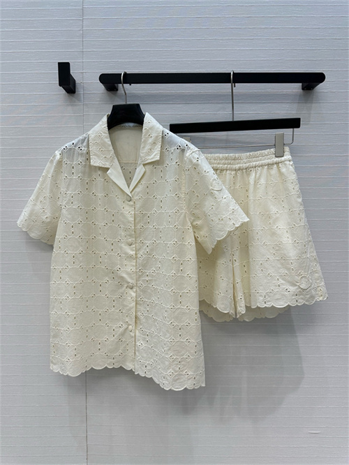 몽클레어 반팔 셔츠 반바지 세트 M34207 2025/신상