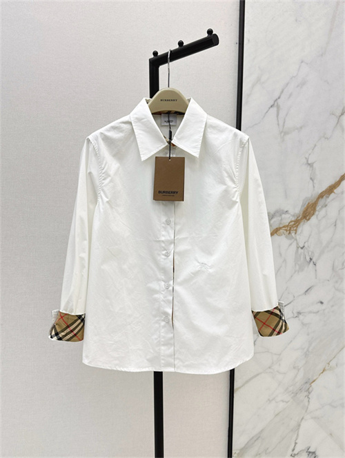 버버리 긴팔 셔츠 B22808 2025/신상