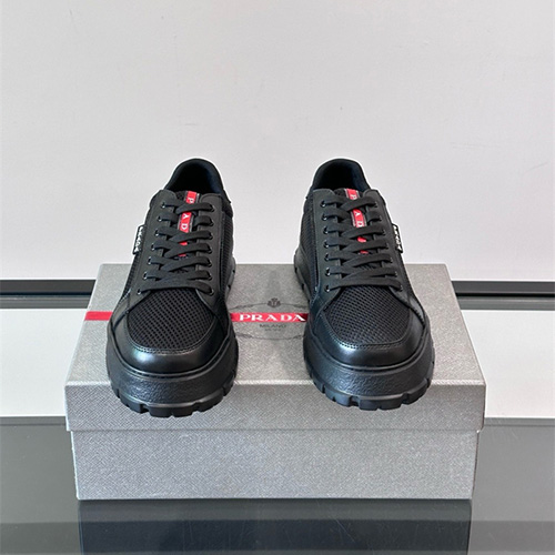 프라다 남성용 스니커즈 P98829-2 2025/신상