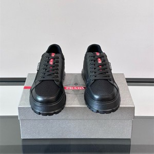 프라다 남성용 스니커즈 P98829-2 2025/신상