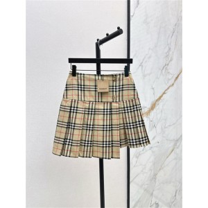 버버리 스커트 B73208 2025/신상