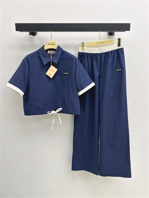 미우미우 반팔 셔츠 캐주얼 바지 세트 M63907 2025/신상