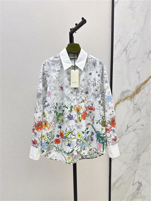 구찌 긴팔 셔츠 G82800 2025/신상