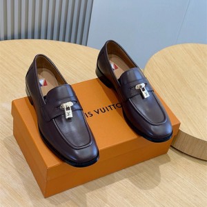 루이비통 남성용 로퍼 L96390-1 2025/신상