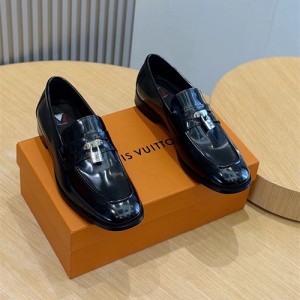 루이비통 남성용 로퍼 L96390-2 2025/신상