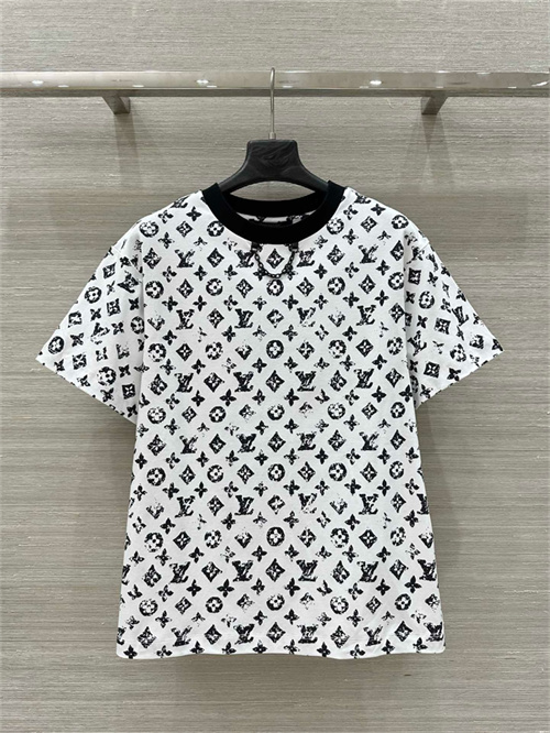 루이비통 반팔 티셔츠 L31606 2025/신상