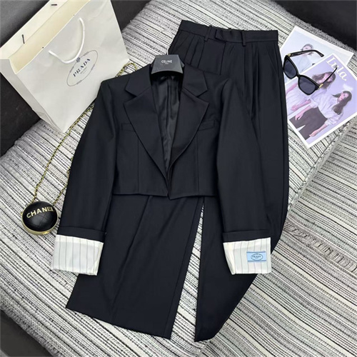 프라다 양복 자켓 양복 바지 세트 P54102 2025/신상