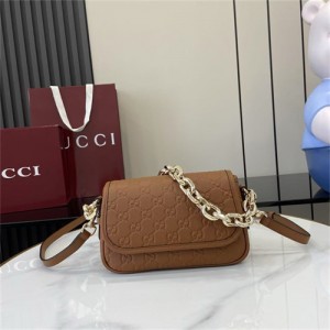 구찌 GG 엠블럼 스몰 숄더백 847448 2025/신상