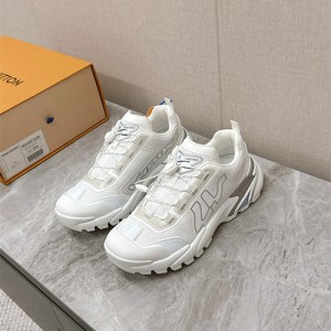 루이비통 남성용 스니커즈 L98440-1 2025/신상