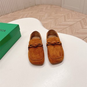 보테가 여성용 로퍼 V82213-2 2025/신상