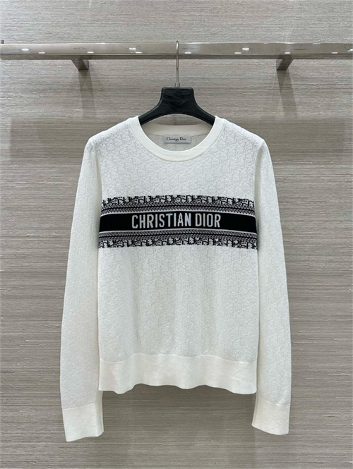 디올 긴팔 티셔츠 D82054 2025/신상