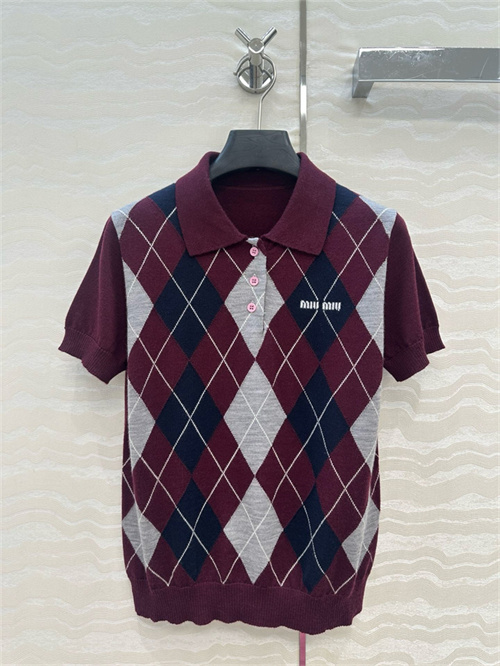 미우미우 반팔 폴로 니트 M82906 2025/신상
