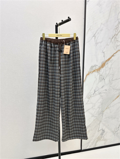 미우미우 캐주얼 바지 M62403 2025/신상