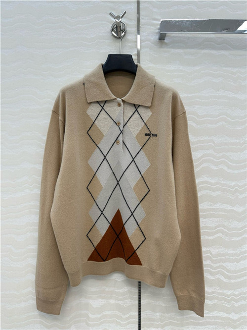 미우미우 긴팔 폴로 니트 M53404 2025/신상