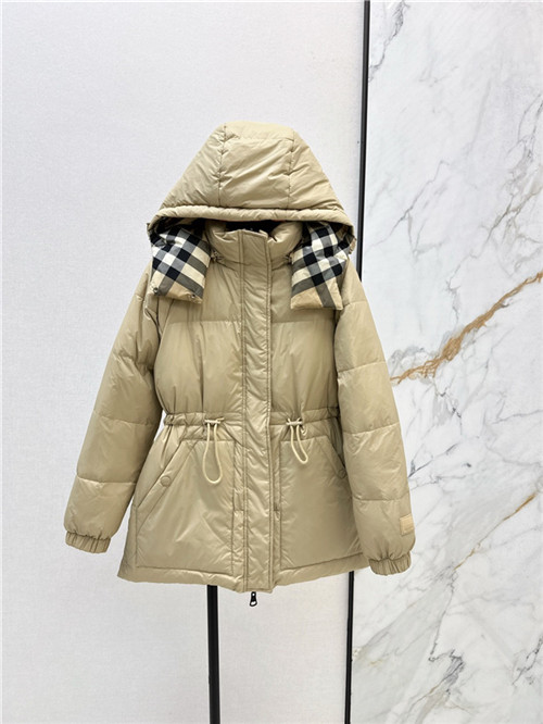 버버리 양면 후드 패딩 자켓 (충전재-거위털) B86901 2025/신상