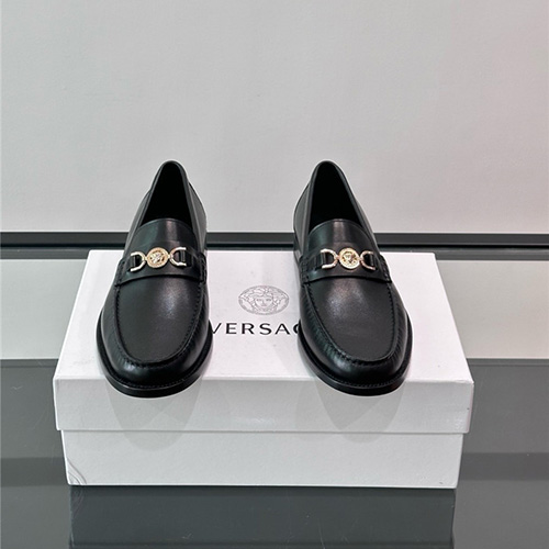 베르사체 남성용 로퍼 V86349-2 2025/신상