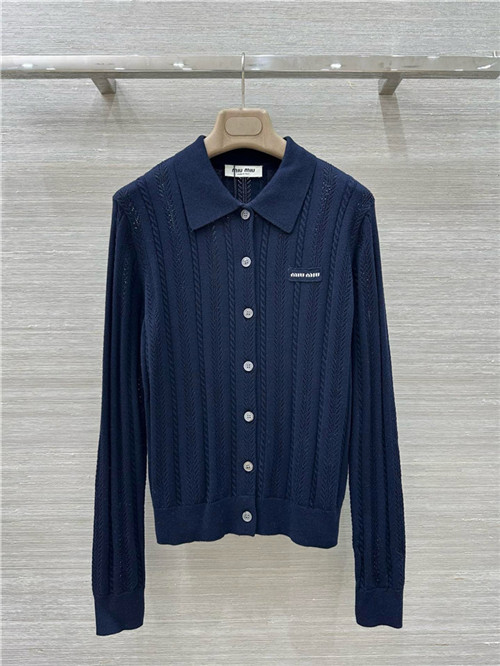 미우미우 긴팔 폴로 셔츠 M52554 2025/신상