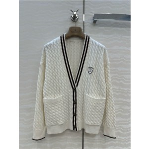 브루넬로 쿠치넬리 캐시미어 긴팔 가디건 B65105 2025/신상