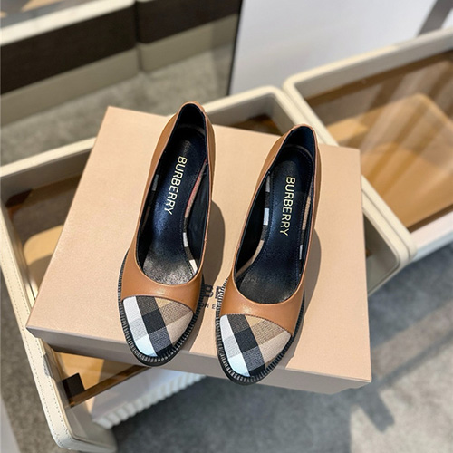 버버리 여성용 구두 (굽높이9.5CM) B34879-1 2025/신상