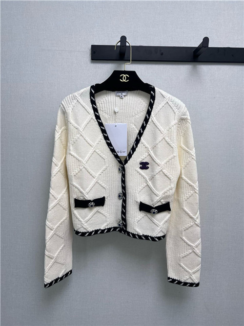 샤넬 긴팔 가디건 C93207 2025/신상