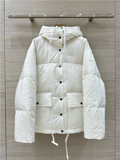 프라다 후드 패딩 자켓 P97709 2025/신상