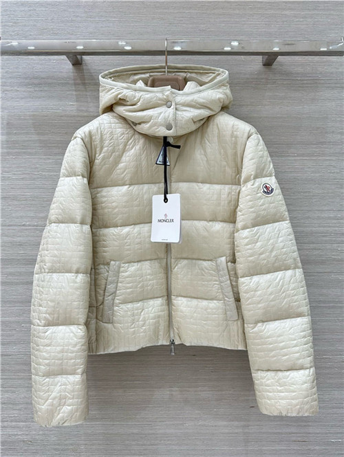 몽클레어 후드 패딩 자켓 (충전재-오리털) M74995 2025/신상