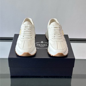 프라다 남성용 스니커즈 P98021-2 2025/신상