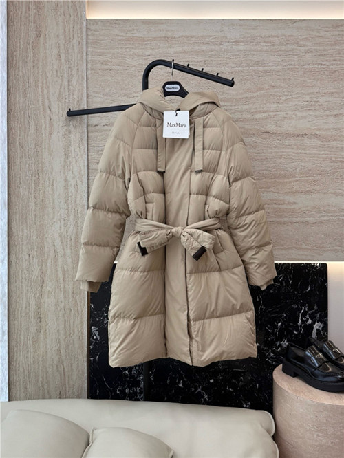 막스마라 후드 패딩 자켓 (충전재-거위털) M36709 2025/신상