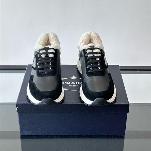 프라다 남성용 스니커즈 P27589-1 2025/신상