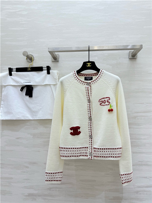 샤넬 긴팔 가디건 C84201 2025/신상