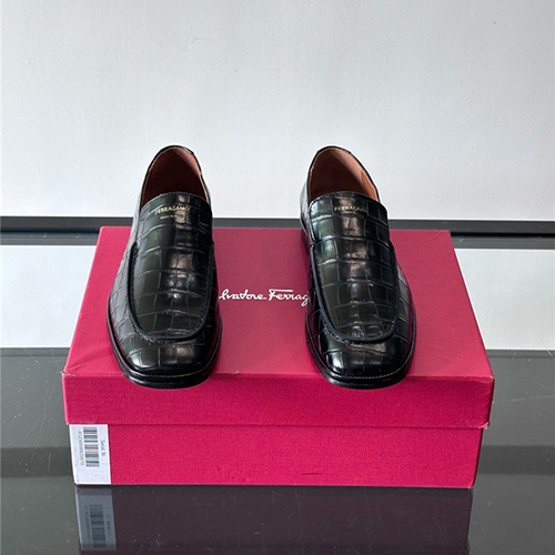 페레가모 남성용 로퍼 F39404-2 2025/신상