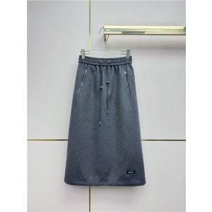 프라다 스커트 P53107 2026/신상