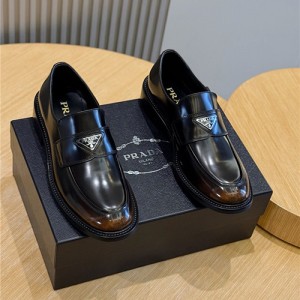 프라다 남성용 구두 P55473-1 2026/신상