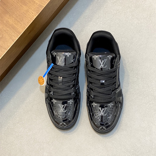 루이비통 남여공용 스니커즈 L95475-2 2026/신상