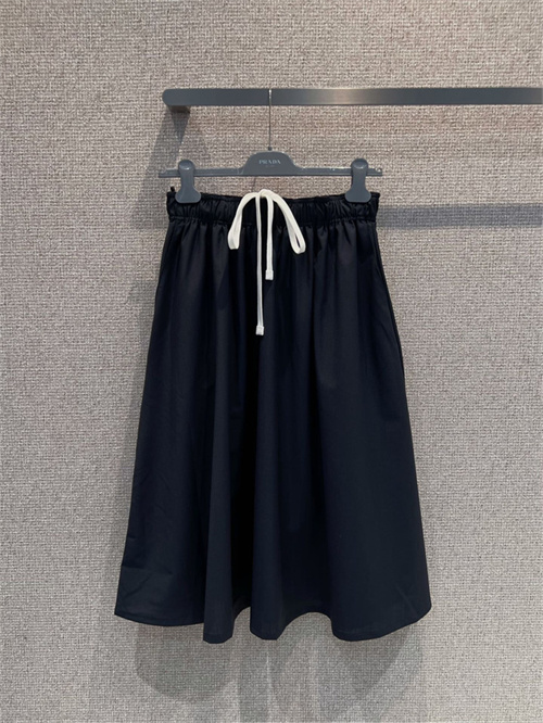 프라다 스커트 P43557 2026/신상