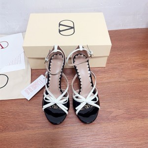 발렌티노 여성용 샌들 (굽높이8.5CM) V46553-2 2026/신상