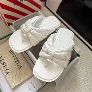 보테가베네타 남여공용 슬리퍼 B67389-1 2026/신상