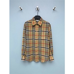 버버리 긴팔 셔츠 B52499 2025/신상