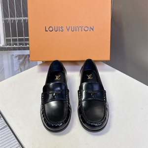 루이비통 남성용 로퍼 L97690-1 2026/신상