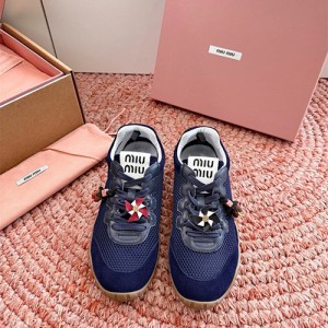 미우미우 여성용 스니커즈 M56076-1 2026/신상