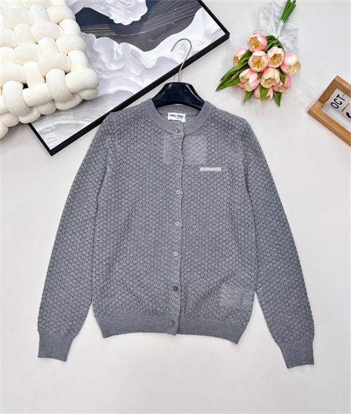 미우미우 긴팔 가디건 M22607 2026/신상
