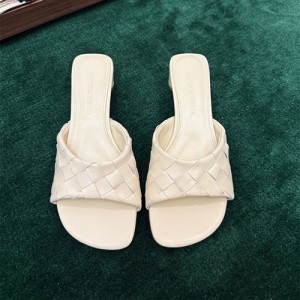 보테가베네타 여성용 슬리퍼 (굽높이4CM) B28654-2 2026/신상